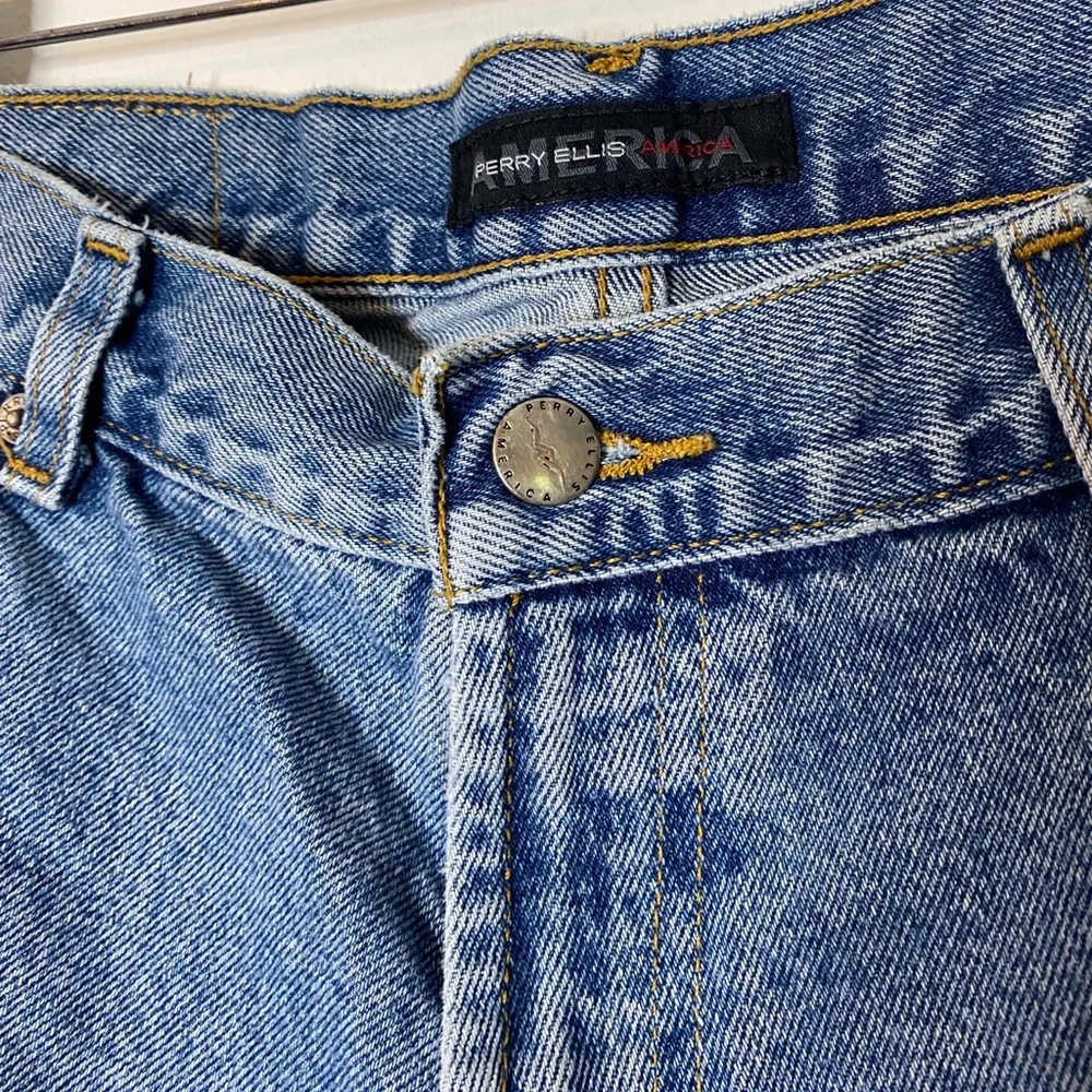 Vintage Perry Ellis Upcycled Denim Cut Off Shorts Size 34 - Picture 3 of 5
